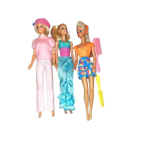 14 Vintage Barbies Clothes & Accessories Lot - Picture 6 of 12